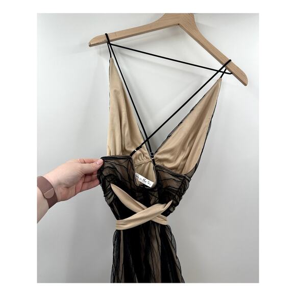Lucy in The Sky Black and Champange Plunge A - Line Dress Mini Size Medium - Picture 6 of 8